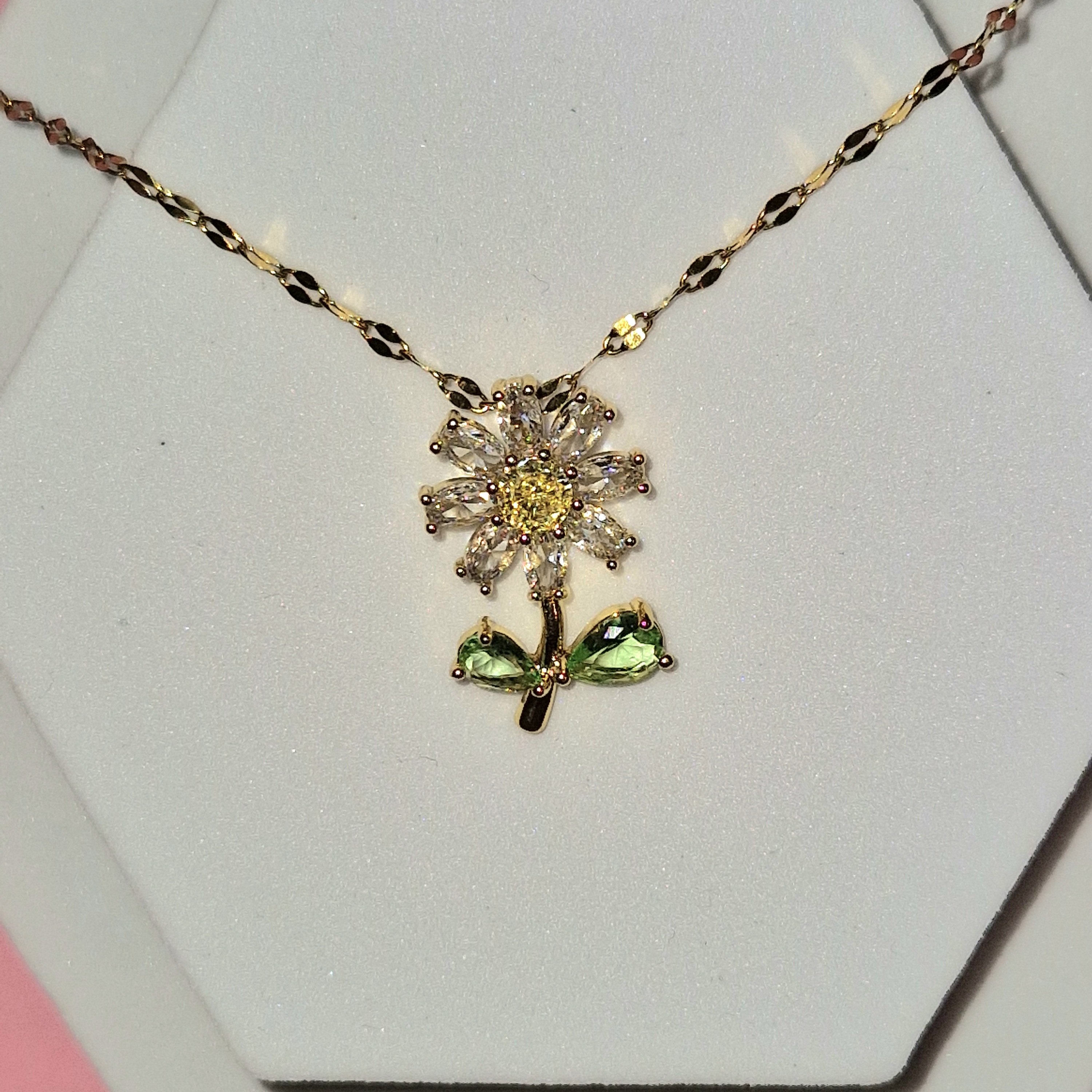 Gardenia Necklace Candle - Image 5